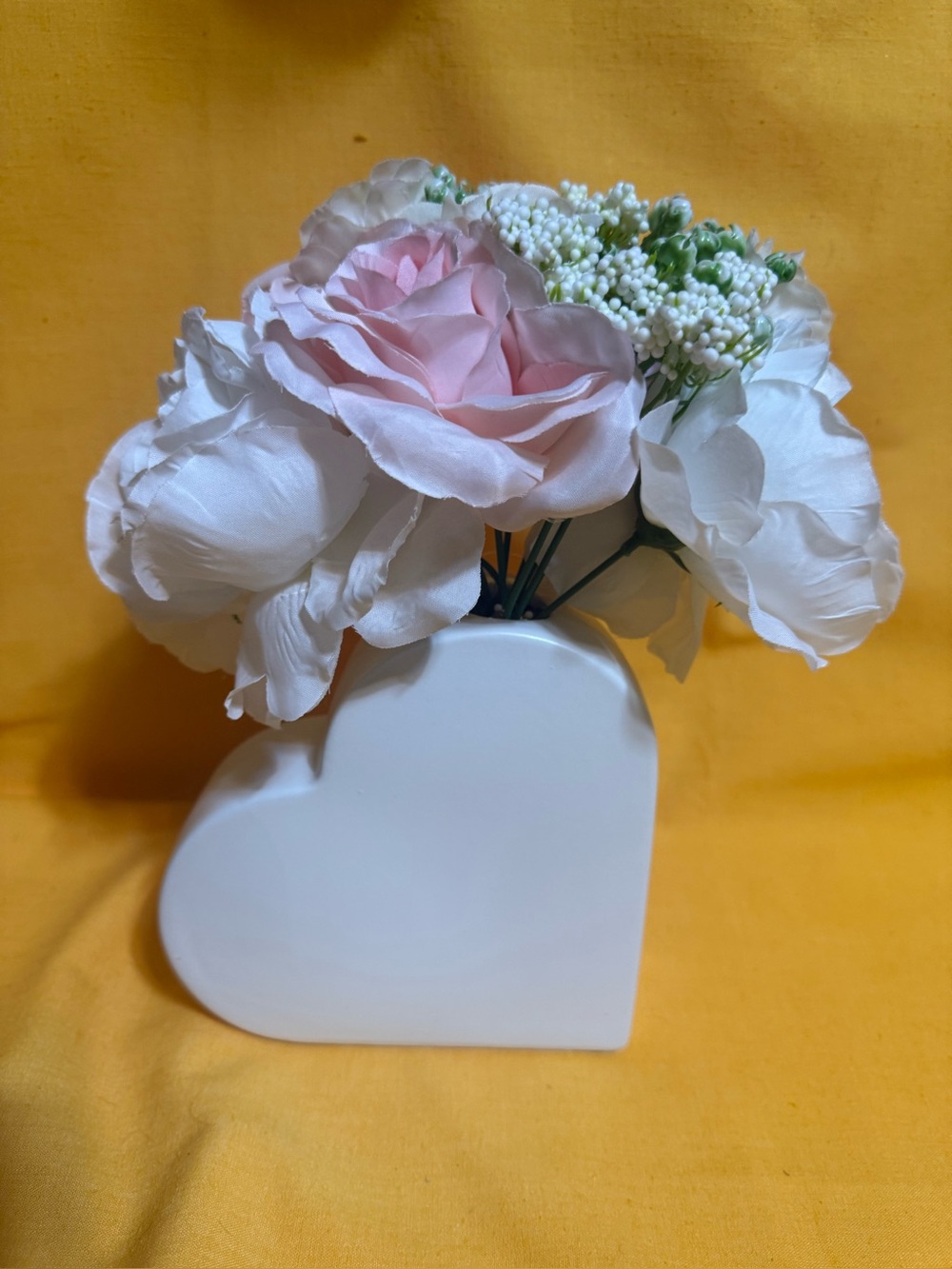 White Heart Ceramic Vase with Pale Pink and White Artificial Flowers